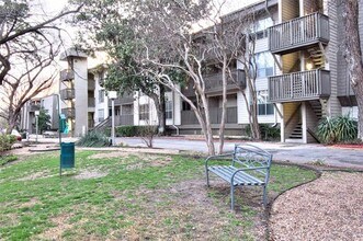 4837 Cedar Springs Rd in Dallas, TX - Building Photo - Building Photo