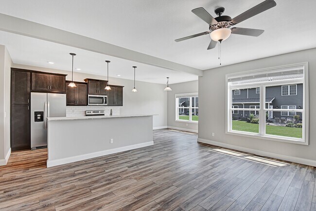 1202 Heather Dr in Mahomet, IL - Building Photo - Building Photo