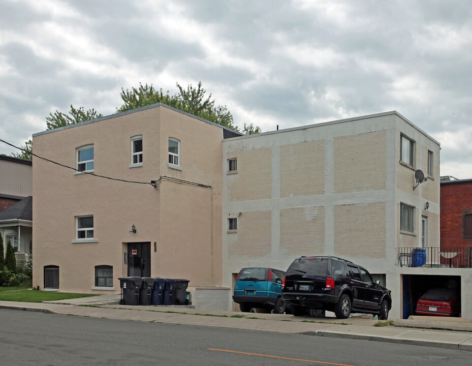 105 Coleman Ave in Toronto, ON - Building Photo