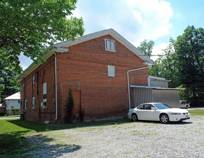 708 S High St in Yellow Springs, OH - Foto de edificio - Building Photo