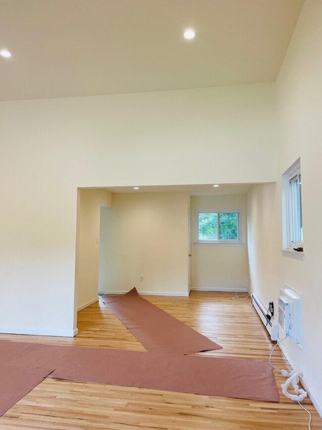 18 William St in Glen Cove, NY - Building Photo - Building Photo