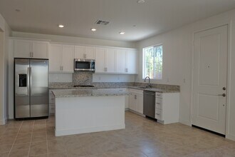41515 Stanford Rd in Palm Desert, CA - Building Photo - Building Photo
