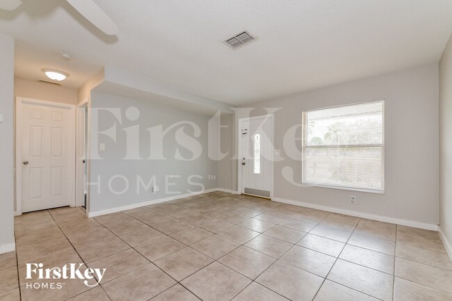 3806 Southern Pkwy W in Bradenton, FL - Foto de edificio - Building Photo