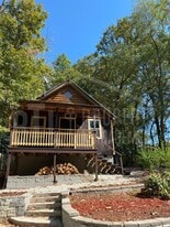 272 Woodward Dr in Branson, MO - Building Photo