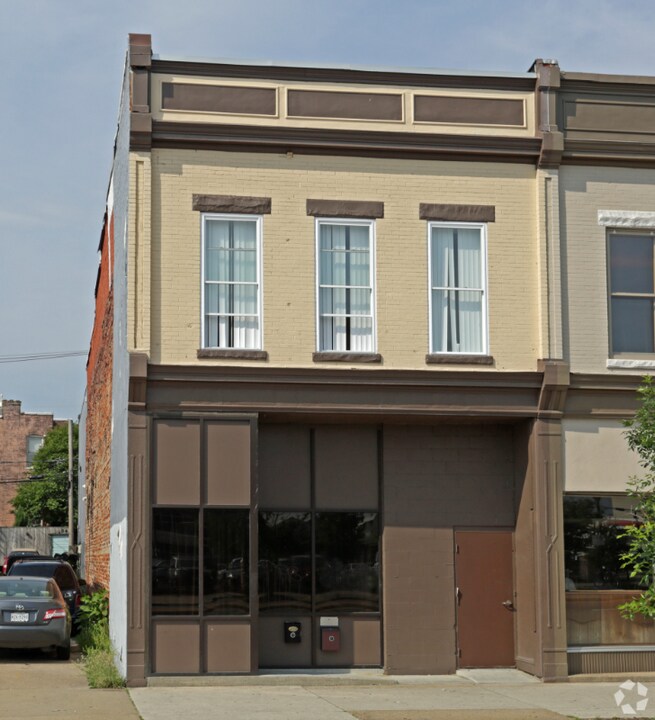 1639 W Broad St-Unit -101 in Richmond, VA - Building Photo