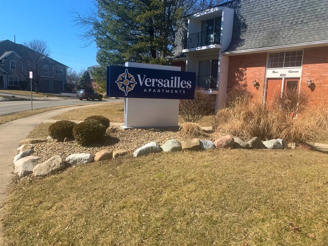 Versailles Apartments photo'