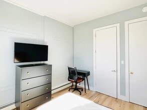 Furnished room/NOT APARTMENT in Brooklyn, NY - Building Photo - Building Photo