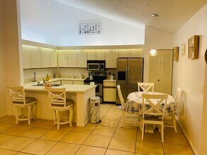 1057 Summit Trail Cir-Unit -C in West Palm Beach, FL - Building Photo - Building Photo