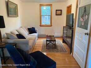 87 Deming Rd in Jewett, NY - Building Photo - Building Photo