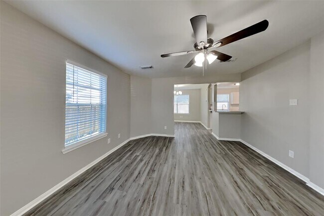 3135 Rainpark Ln in Katy, TX - Building Photo - Building Photo