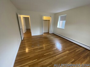 75 Gardner St in Boston, MA - Building Photo - Building Photo