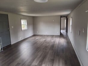 3789 Doe Run Rd in Elizabethtown, KY - Building Photo - Building Photo