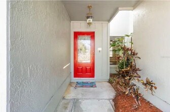 15717 Pennington Rd in Tampa, FL - Building Photo - Building Photo