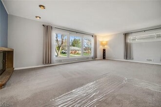 6175 Vernondale Dr in Parma Heights, OH - Building Photo - Building Photo