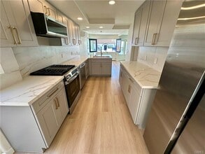 934 Manhattan Ave in Hermosa Beach, CA - Building Photo - Building Photo