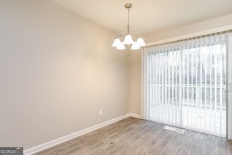 833 Brian Ln in Forest Park, GA - Building Photo - Building Photo