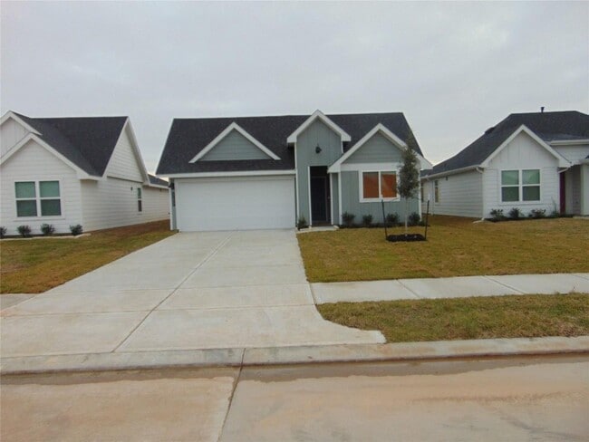 31627 Featherstone Trl