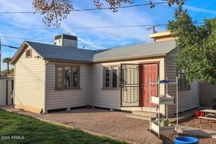 1329 W Fillmore St in Phoenix, AZ - Building Photo