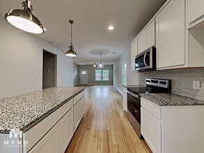 423 Channing Ave in San Antonio, TX - Building Photo - Building Photo