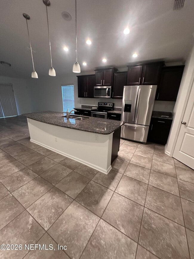 2720 Salt Lake Dr in Jacksonville, FL - Building Photo - Building Photo