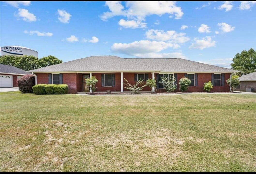 107 Britt Dr, Unit 107 Britt Drive #1 in Enterprise, AL - Building Photo