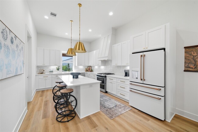 property at 1307 E 27th St