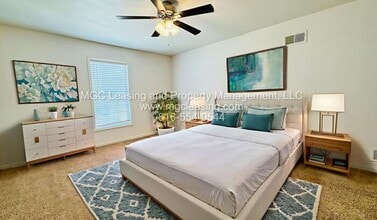 5904 NE 42nd St in Kansas City, MO - Building Photo - Building Photo