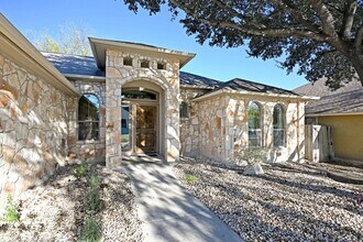2223 Sun Chase Blvd in New Braunfels, TX - Building Photo - Building Photo