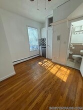 28 S Huntington Ave, Unit 200 in Boston, MA - Building Photo - Building Photo
