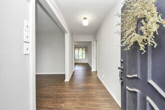 15135 Chipman Ln. in Houston, TX - Building Photo - Building Photo