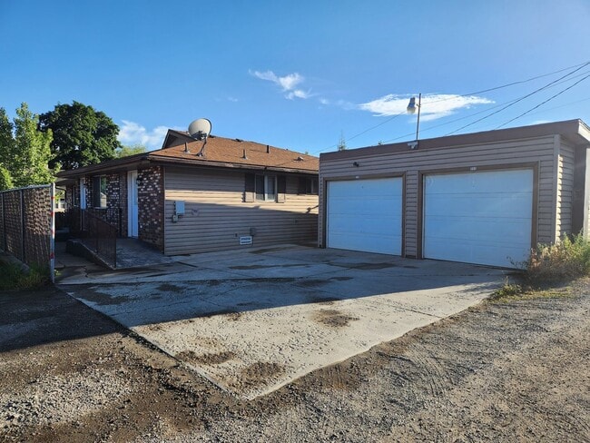 715 E Broad Ave in Spokane, WA - Building Photo - Building Photo