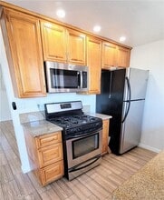 15351 Orange Ave, Unit 26 in Paramount, CA - Building Photo - Building Photo