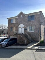 20 Courtney Pl in Yonkers, NY - Building Photo