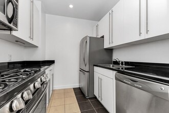 50 Murray St, Unit 835 in New York, NY - Building Photo - Building Photo