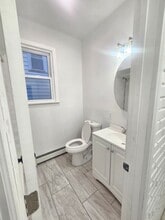 205 N 16th St, Unit 3 in Bloomfield, NJ - Building Photo - Building Photo