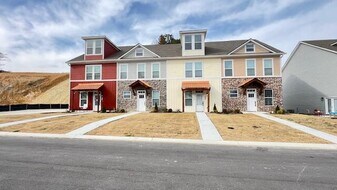 1914 Cypress Ln in Cleveland, TN - Building Photo