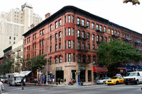 402 W 50th St in New York, NY - Building Photo - Building Photo