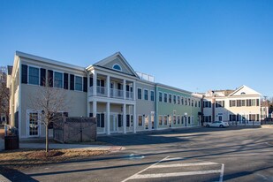 62-88 Great Rd in Bedford, MA - Building Photo