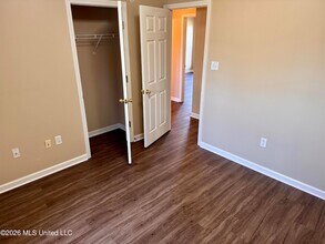 1664 Madison Cove E in Southaven, MS - Building Photo - Building Photo