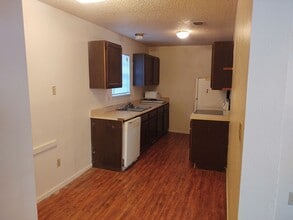 1401 Clyde St in San Marcos, TX - Building Photo - Building Photo