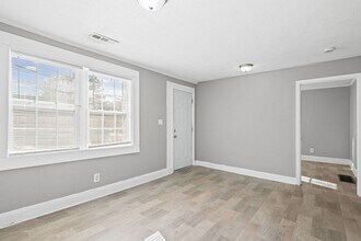 1971 Detroit Ave NW in Atlanta, GA - Building Photo - Building Photo