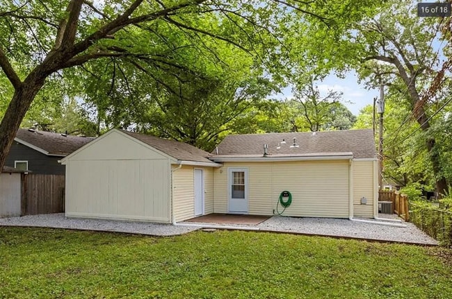 7812 Madison Ave in Kansas City, MO - Building Photo - Building Photo