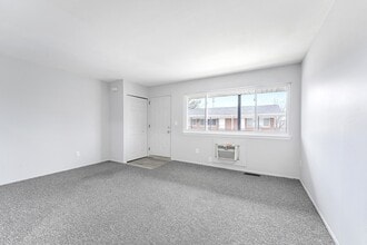 426 Oak St in Wyandotte, MI - Building Photo - Building Photo