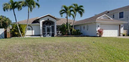 2305 SW 53rd Terrace in Cape Coral, FL - Building Photo - Building Photo