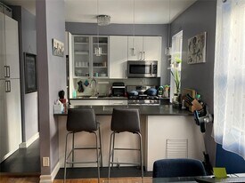 430 Clinton Ave in Brooklyn, NY - Building Photo