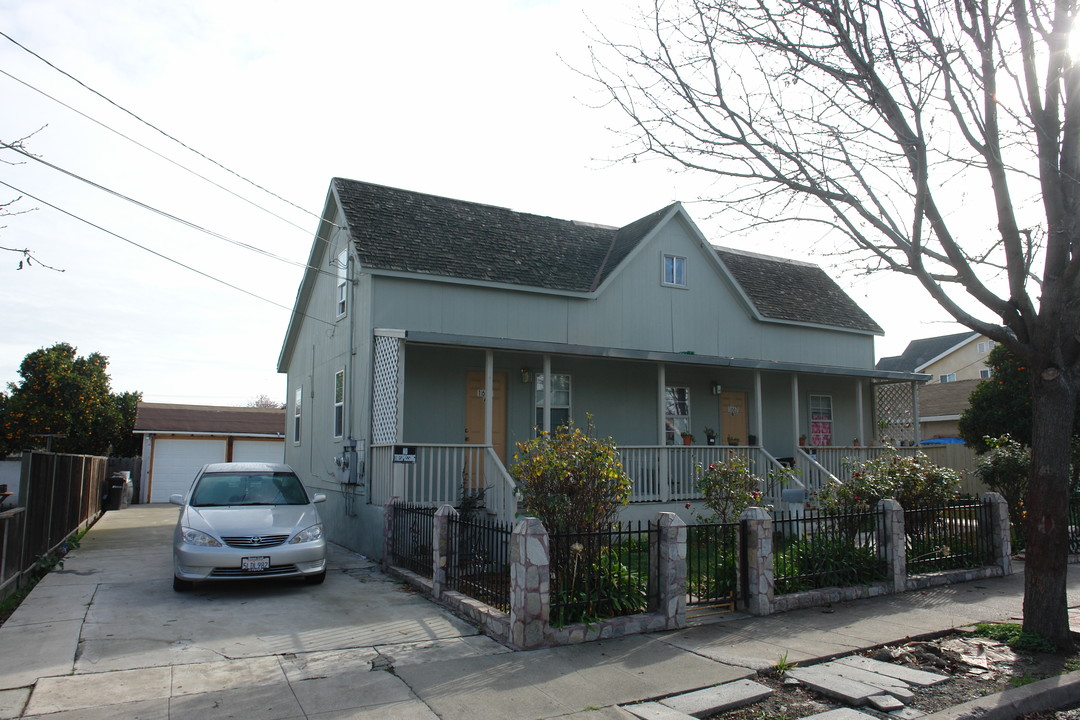 1667 Jackson St in Santa Clara, CA - Building Photo