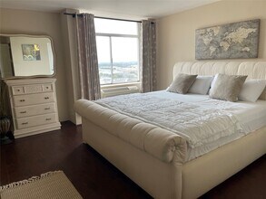 7510 Hornwood Dr in Houston, TX - Building Photo - Building Photo