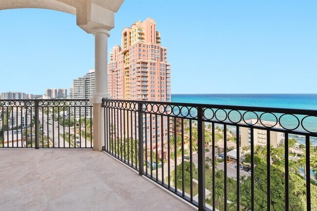 2011 N Ocean Blvd, Unit 1605 in Fort Lauderdale, FL - Building Photo - Building Photo