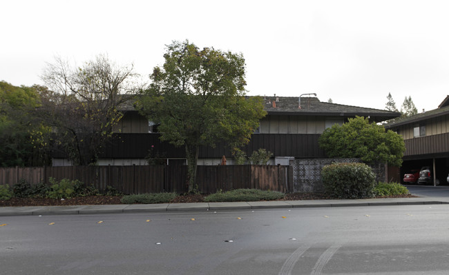 858 Rosedale Ave in Lafayette, CA - Building Photo - Building Photo