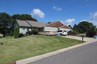 1012 Spruce St in Black River Falls, WI - Building Photo - Building Photo